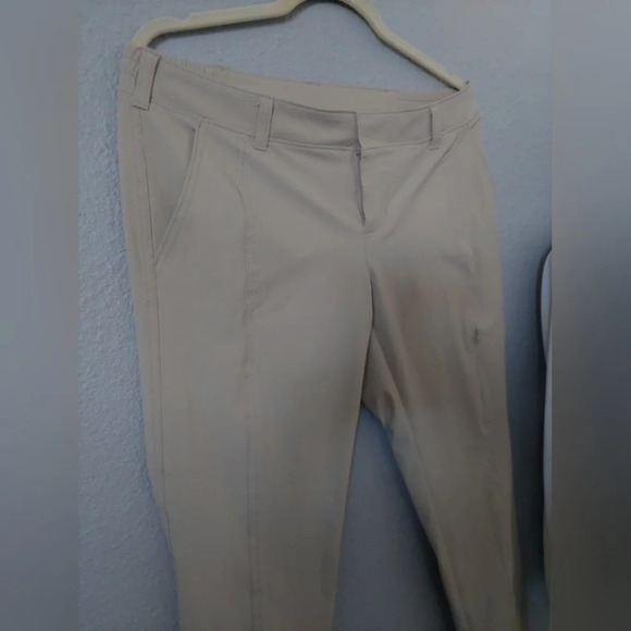 Athleta Wander Stash Pant in Khaki Tan Women's 10 Nwot Athleisure Minimalist - Picture 5 of 7